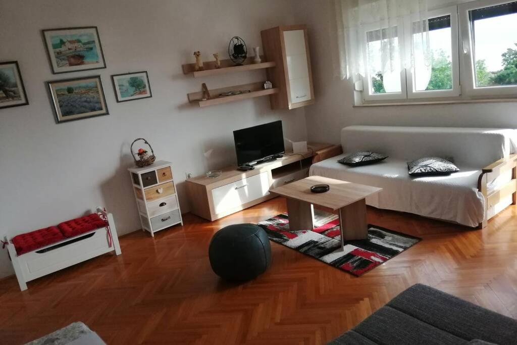 Spacious 2-Room Apartment With Beautiful Sea View Crikvenica Dış mekan fotoğraf